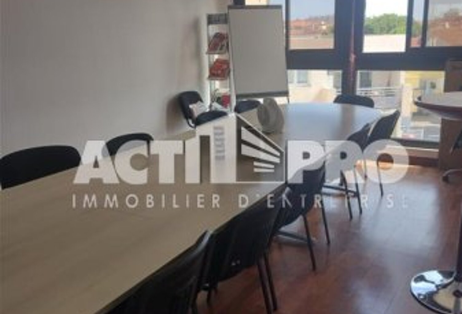 Bureaux à vendre — photo 1