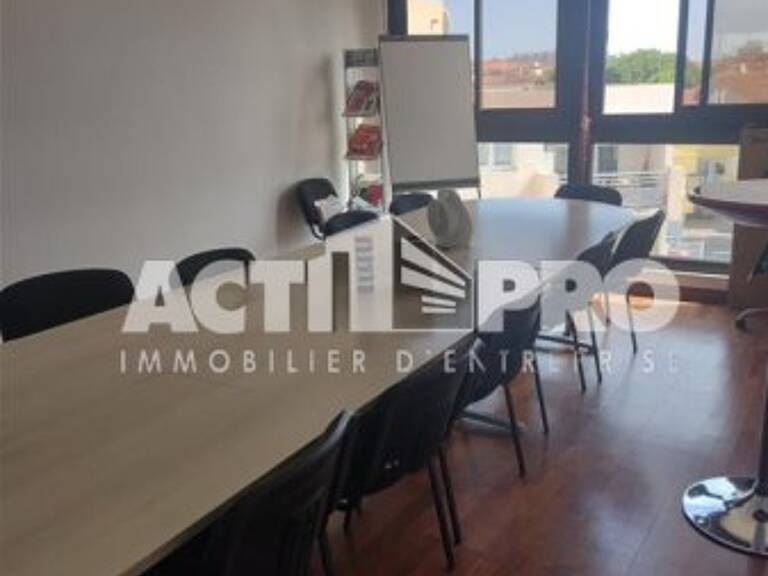 Bureaux à vendre — photo 1