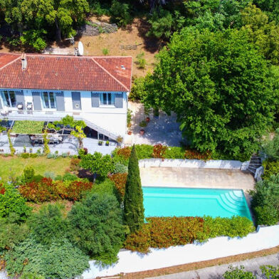 Maison 7 pièces 843000 €