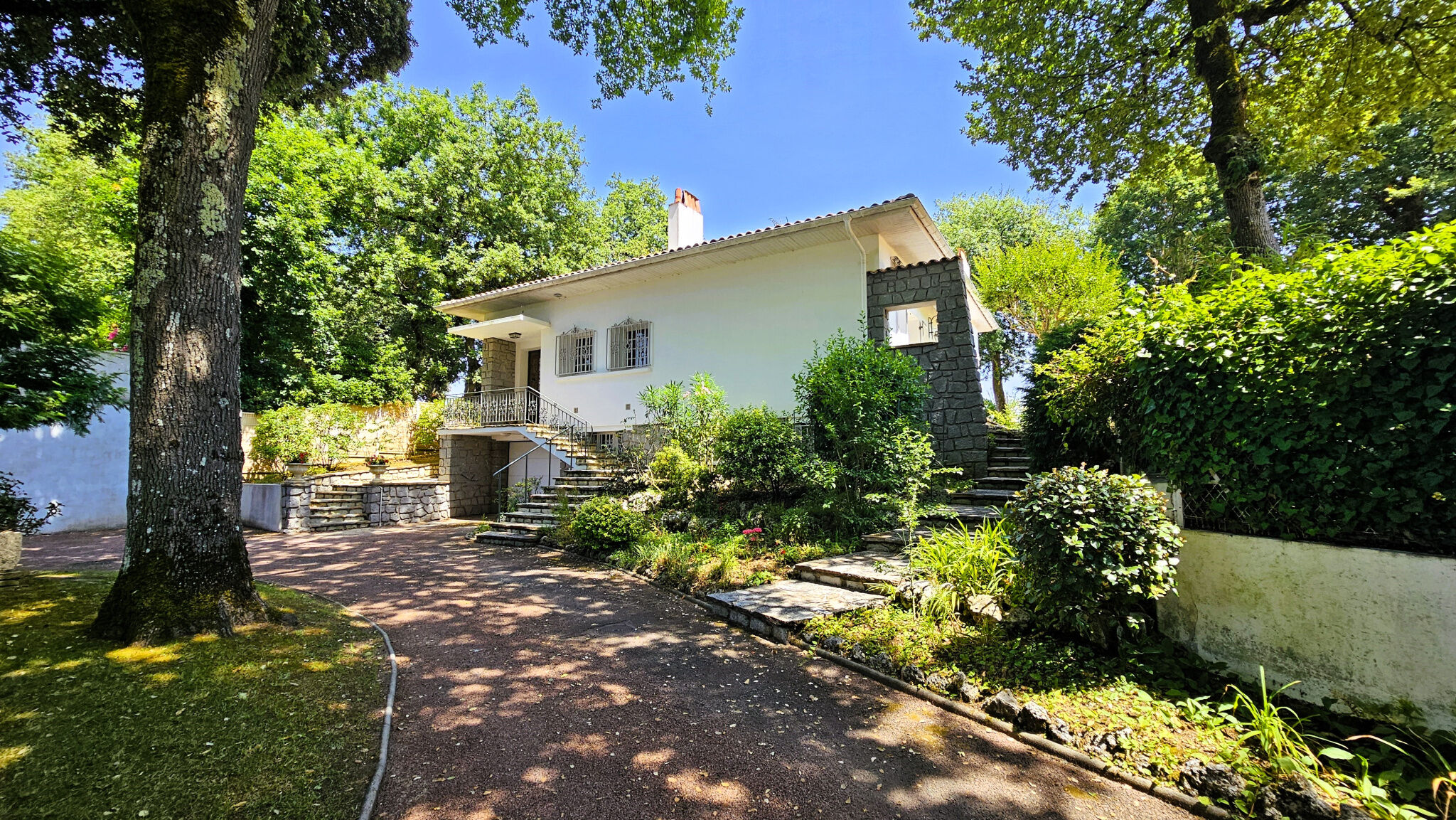 Villa / Maison  T8 à vendre Royan 17200