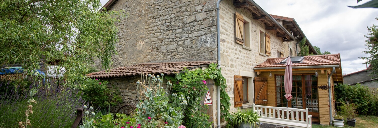 Maison 5 Pièces 110 m² à vendre à Fournols (63980)