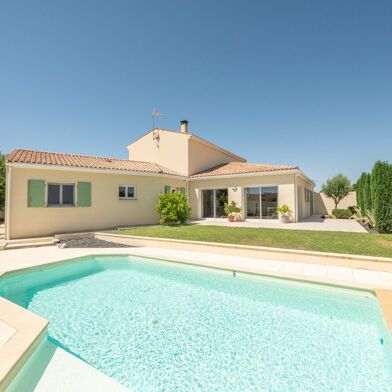 Maison 6 pièces 539552 €