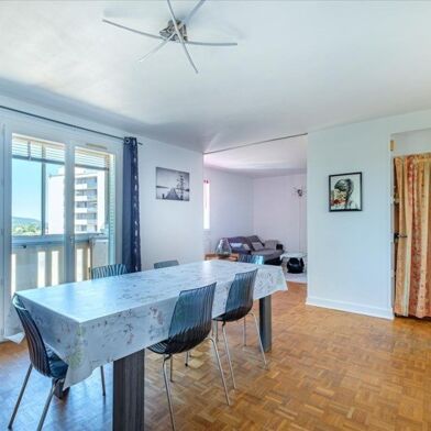 Appartement 4 pièces 184000 €