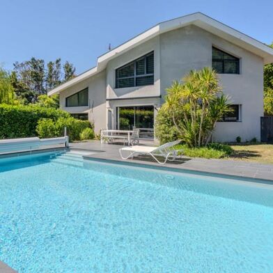 Maison 8 pièces 1146200 €