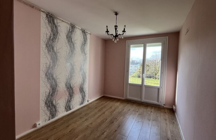 Appartement de 6 pièces principales — photo 2