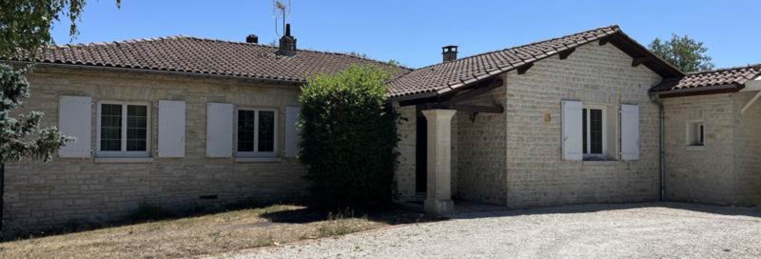 Maison 8 Pièces 222 m² à vendre à La Rochefoucauld-en-Angoumois (16110)