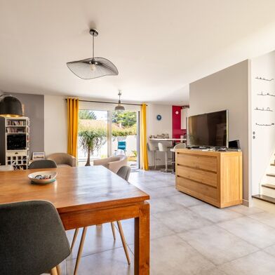 Maison 4 pièces 315100 €