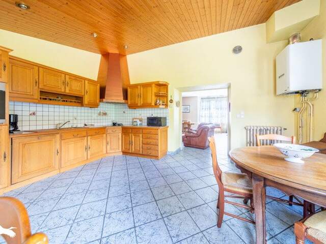 Maison de bourg de 6 pièces principales — photo du bien