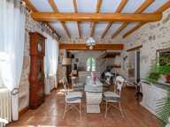 Maison en pierre de 8 pièces principales — photo 2