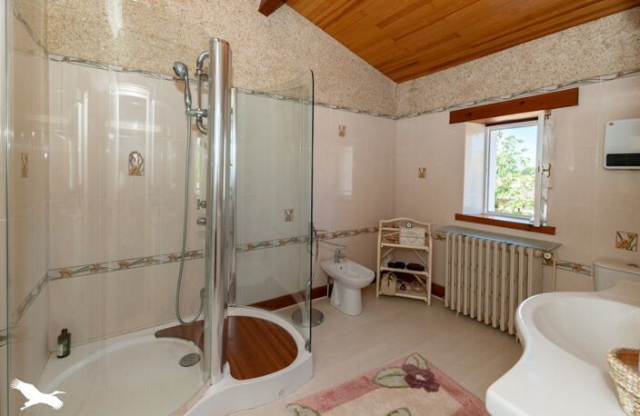 Maison en pierre de 8 pièces principales — photo 5