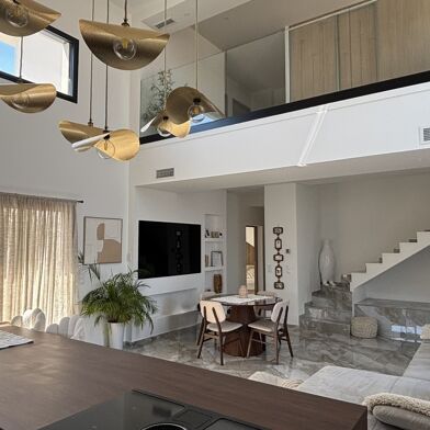 Maison 4 pièces 439000 €