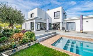 Maison 8 Pièces 260 m² à vendre à Le Haillan (33185)