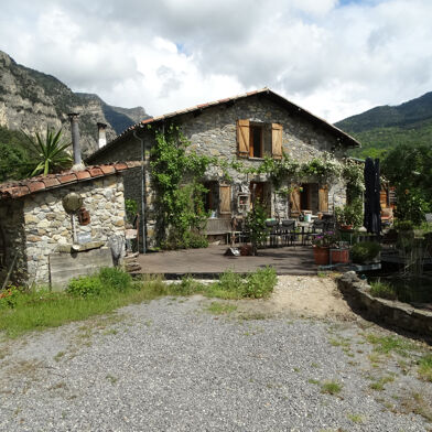 Maison 4 pièces 400000 €