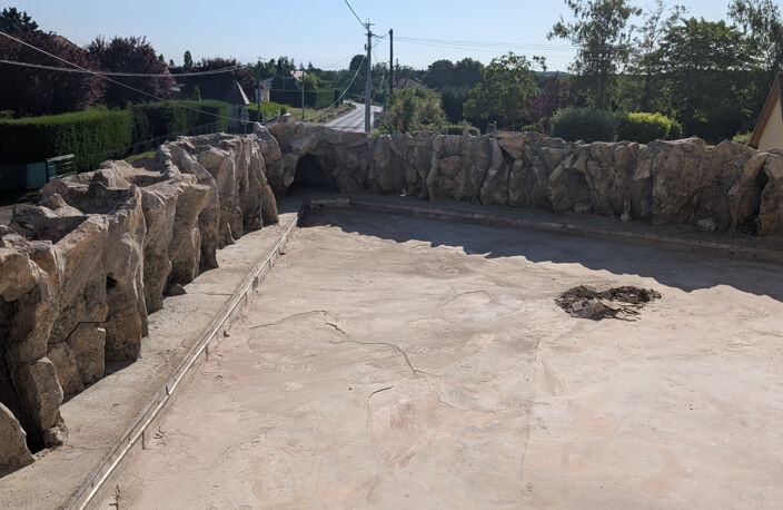 Maison de caractère à rénover avec terrasse et double garage — photo 5