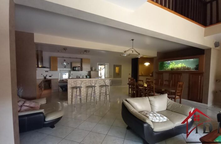 Maison de Village - Proche des lacs et sites touristiques — photo 2