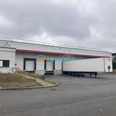 Local industriel  26833 €