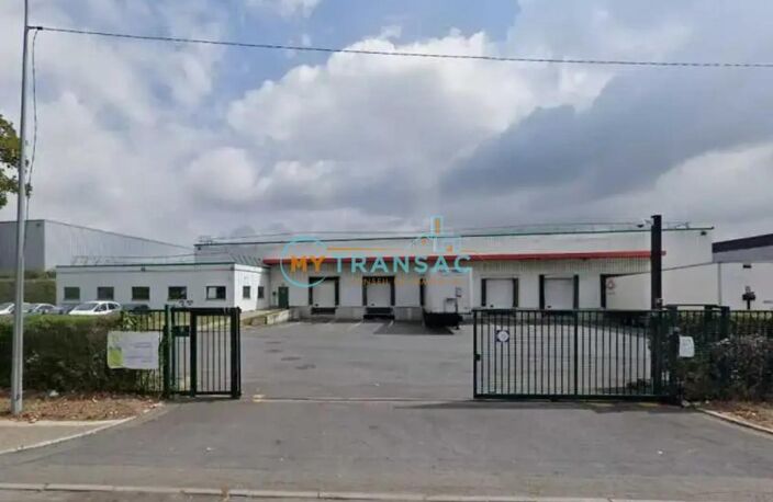 A LOUER Mitry-Mory Messagerie de 2 800m² — photo 2
