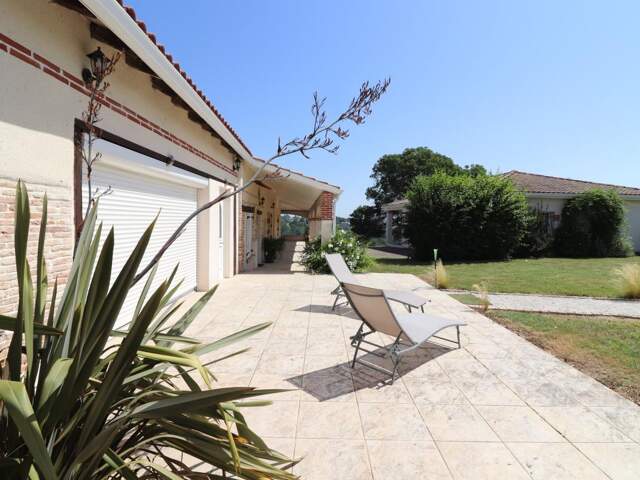 Magnifique propriété à 12 km de Montauban ideal projet professionnel et saisonnier — photo du bien