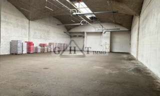 Local industriel  650 m² à louer à Sucy-en-Brie (94370)
