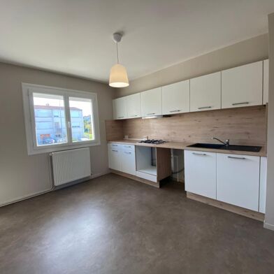 Maison 4 pièces 765 €