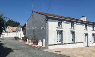 Maison 11 Pièces 252 m² à vendre à Lussant (17430)