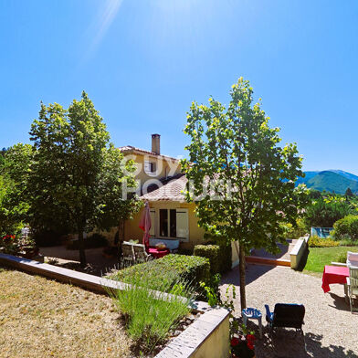 Maison 7 pièces 696000 €