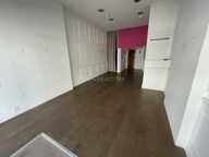 Local commercial — photo 2