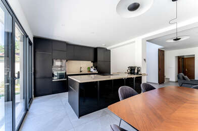 Maison 6 pièces 739000 €