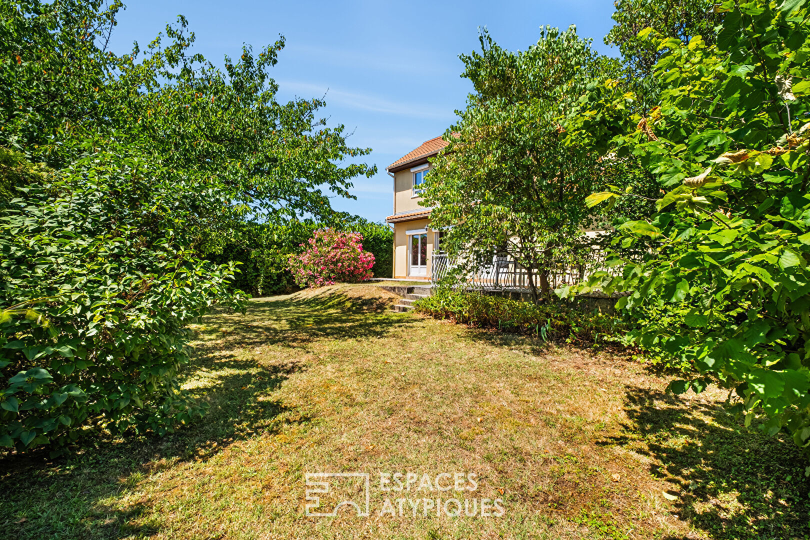 Maison M T8