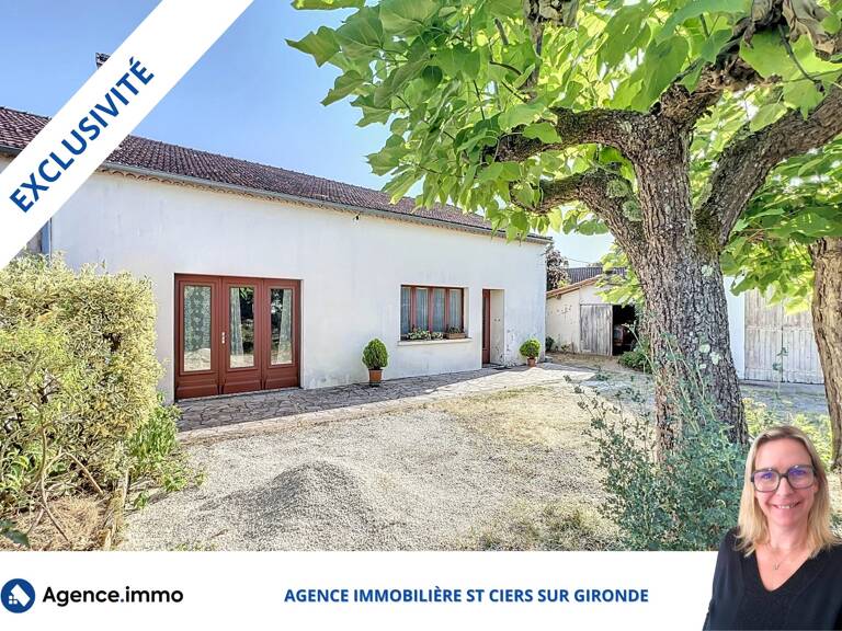Maison de Bourg avec grand garage et jardin — photo 1