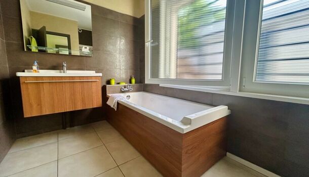 Villa / Maison 6 pièces  à vendre Valence 26000