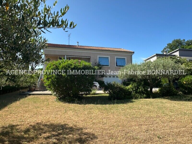 Villa / Maison  T8 à vendre Grignan 26230