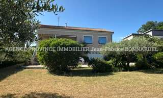 Maison 8 Pièces 236 m² à vendre à Grignan (26230)