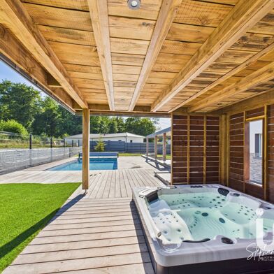 Maison 6 pièces 499000 €