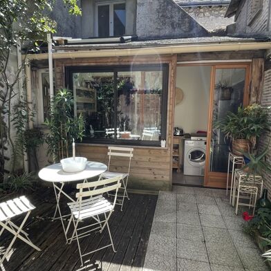 Maison 6 pièces 250000 €