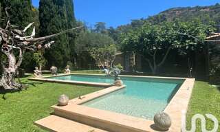 Maison 9 Pièces 256 m² à vendre à L'Isle-sur-la-Sorgue (84800)