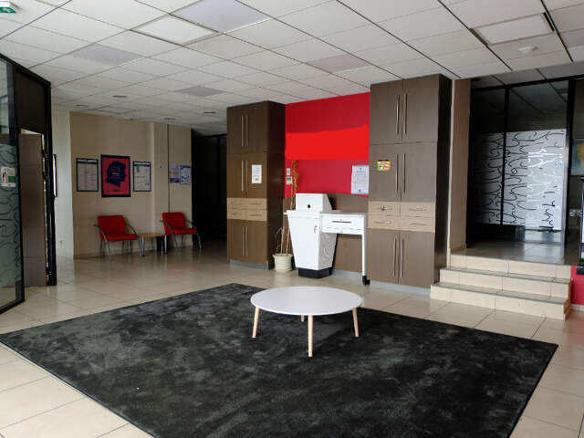 Local commercial  229m2 — photo du bien
