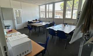 Commerce  155 m² à louer à Istres (13800)