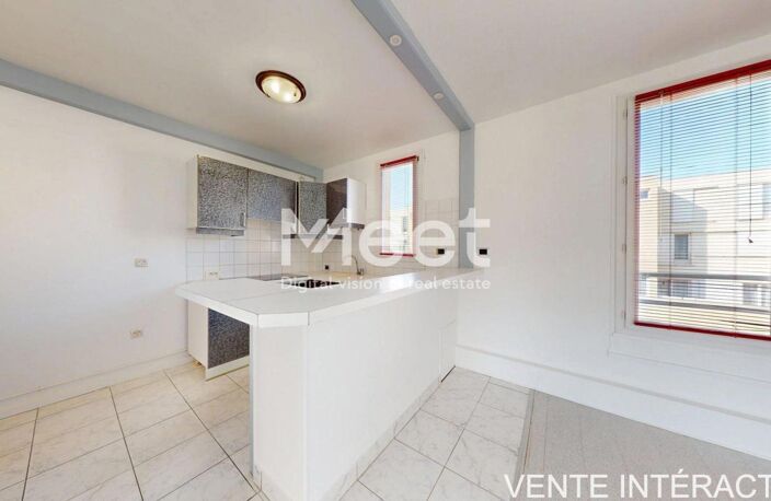 Duplex 3 chambres avec terrasse et box — photo 5