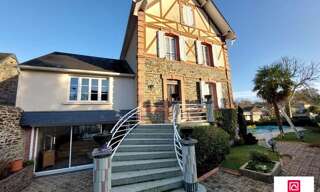 Maison 10 Pièces 220 m² à vendre à Saint-Jean-le-Thomas (50530)
