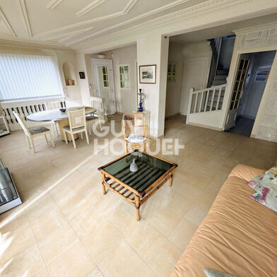 Maison 4 pièces 270300 €