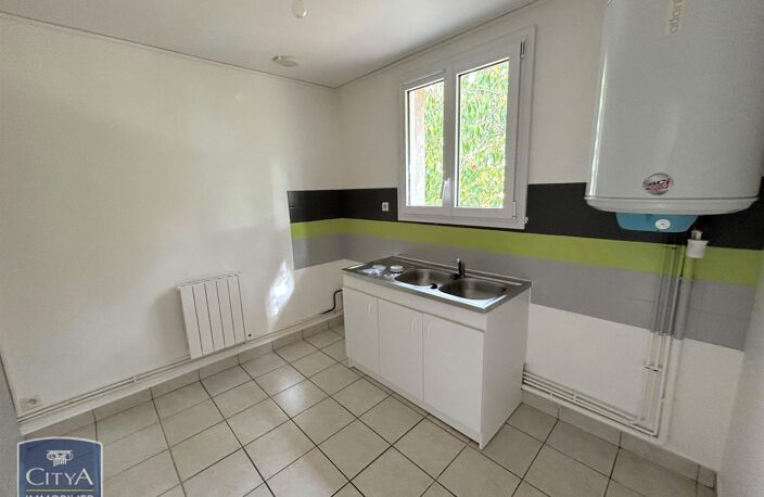 Location appartement 1 pièce 30 m² à Cholet (49300) — photo 4