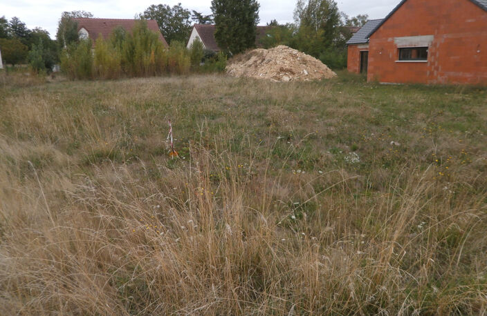 TERRAIN A BATIR 778 M2 VIABILISER ET SECURISER — photo 3