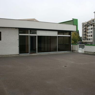 Commerce  259000 €