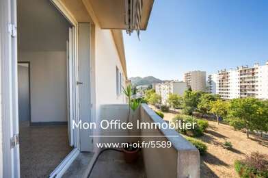 Appartement 5 pièces 193000 €