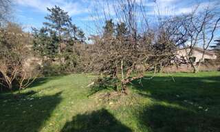 Terrain  703 m² à vendre à Curis-au-Mont-d'Or (69250)