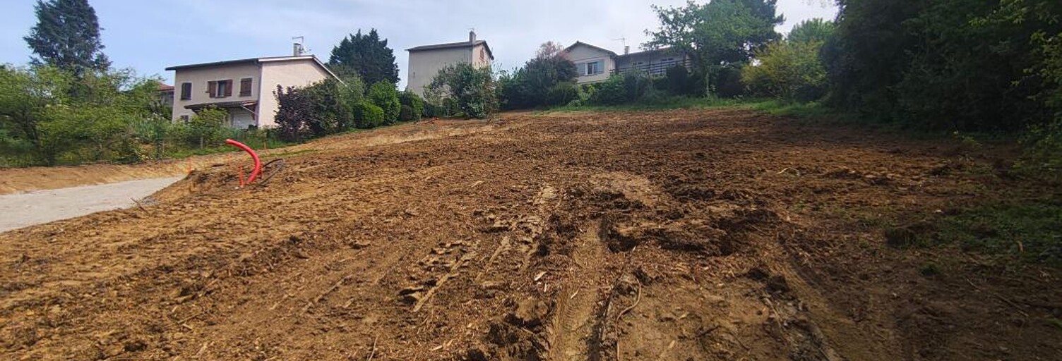 Terrain  703 m² à vendre à Curis-au-Mont-d'Or (69250)