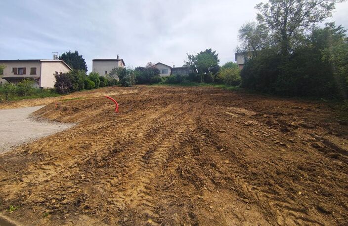 À VENDRE – Terrain à bâtir de 703 m² – Curis-au-Mont-d’Or (69250) — photo 4