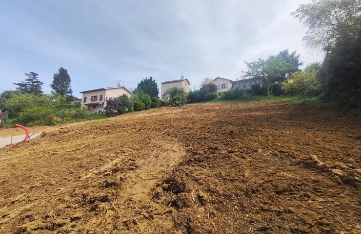 À VENDRE – Terrain à bâtir de 703 m² – Curis-au-Mont-d’Or (69250) — photo 5