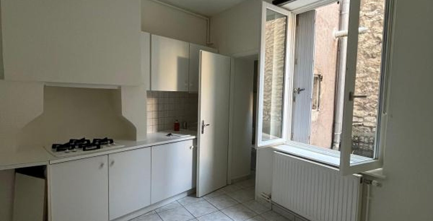 Appartement À Louer — photo 1